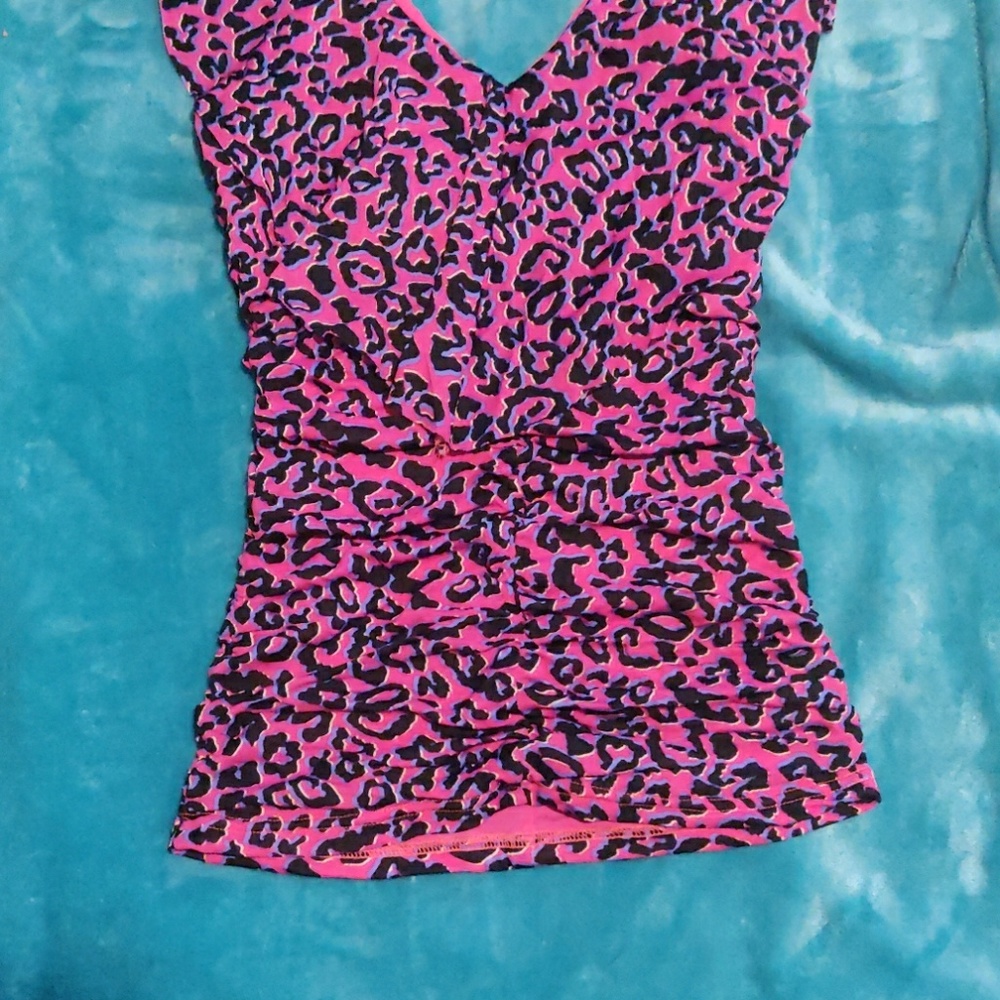 Halter top - Picture 2 of 4